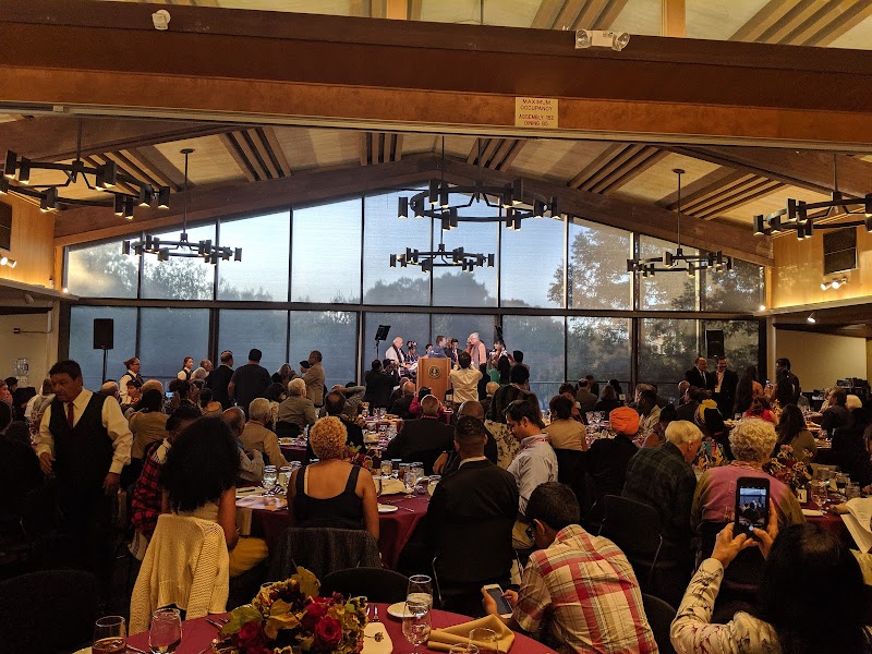 Photo of Tresidder Oak Lounge