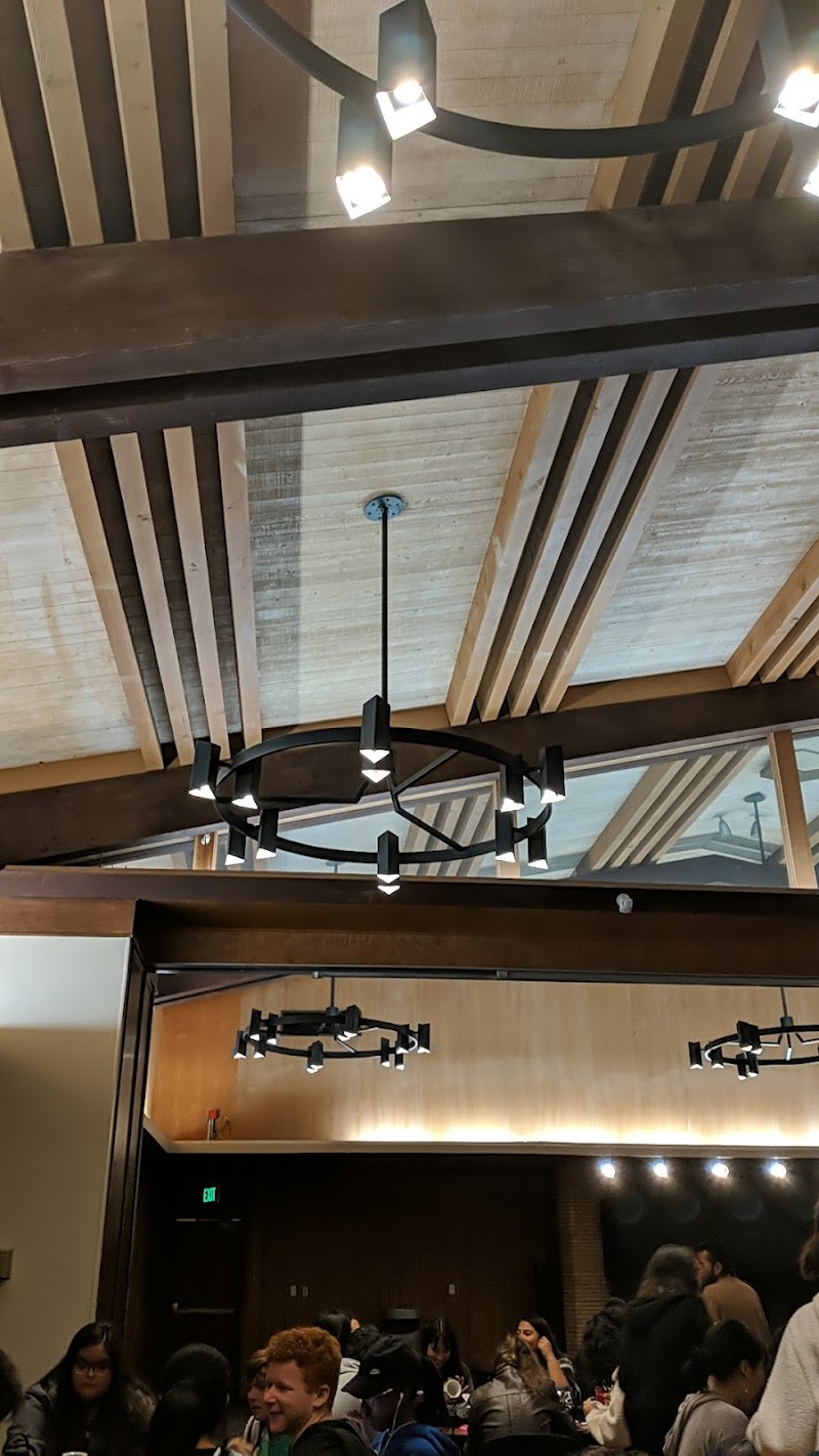 Tresidder Oak Lounge photo 5