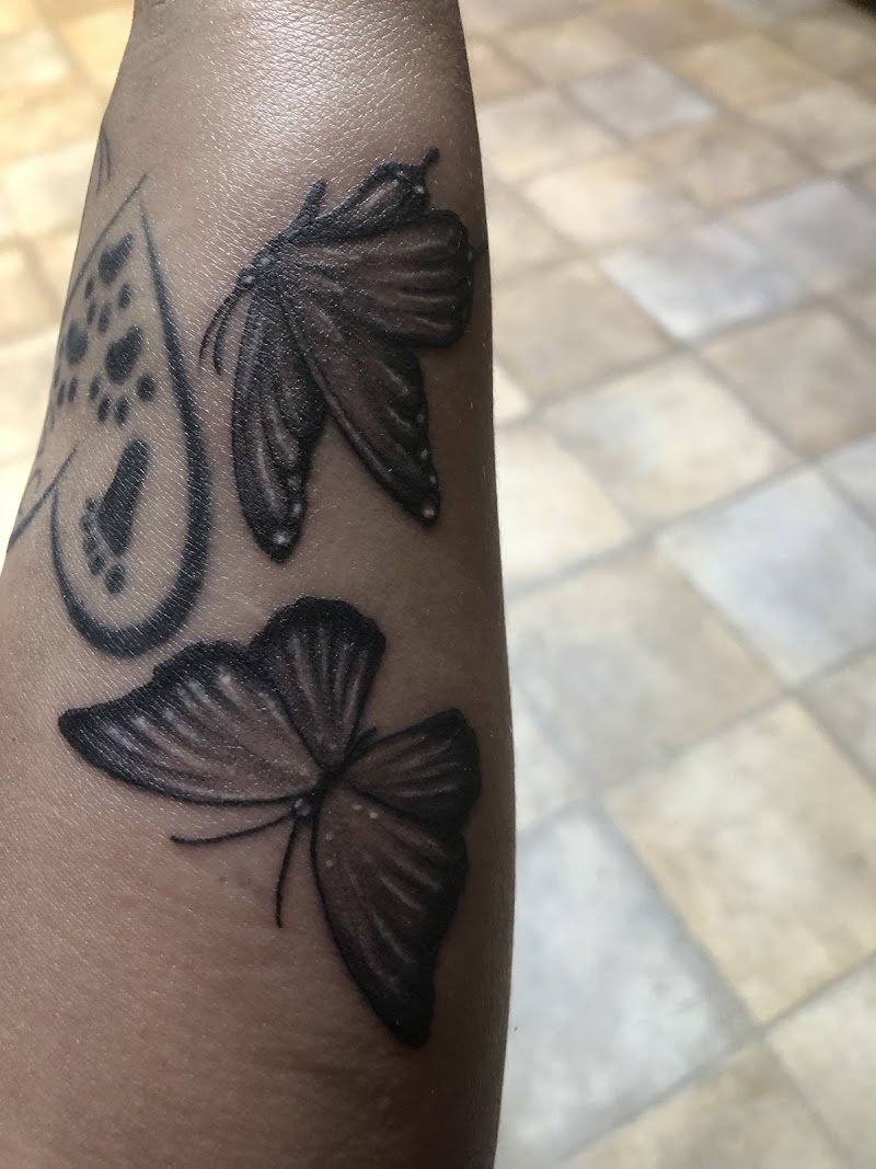 Fifth Sun Tattoo photo 3