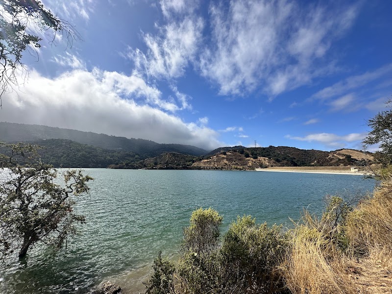 Photo of Stevens Creek Reservoir parking lot
