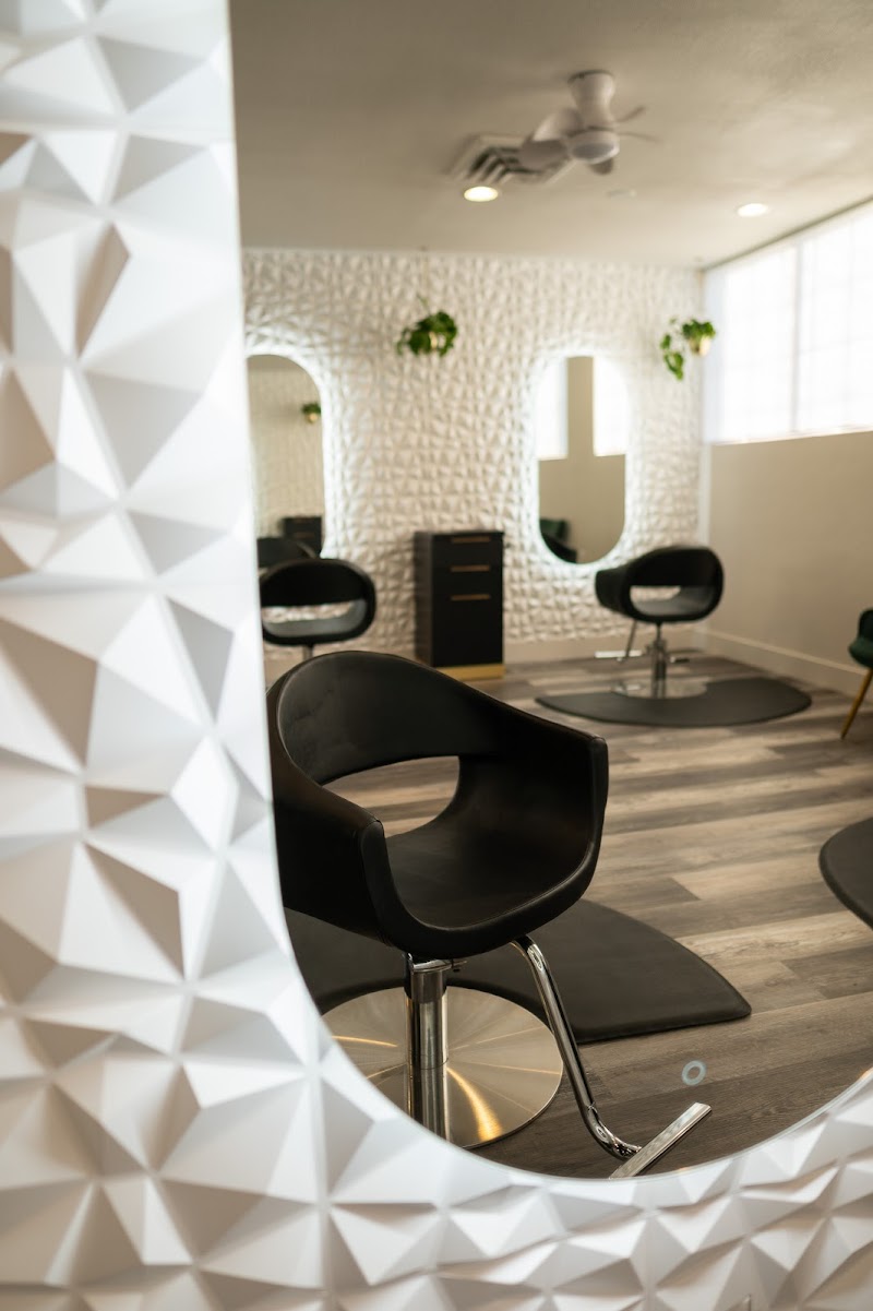 Spruce Salon photo 4