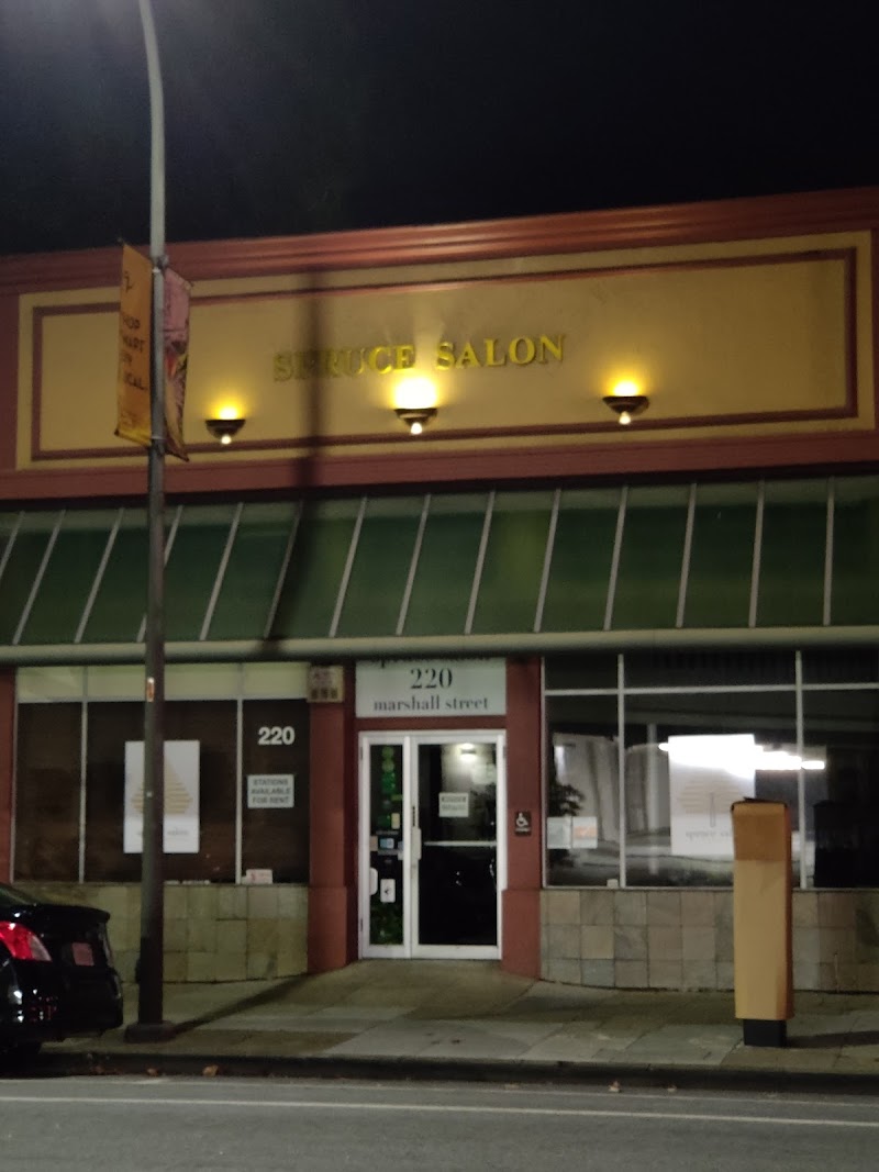 Spruce Salon photo 3