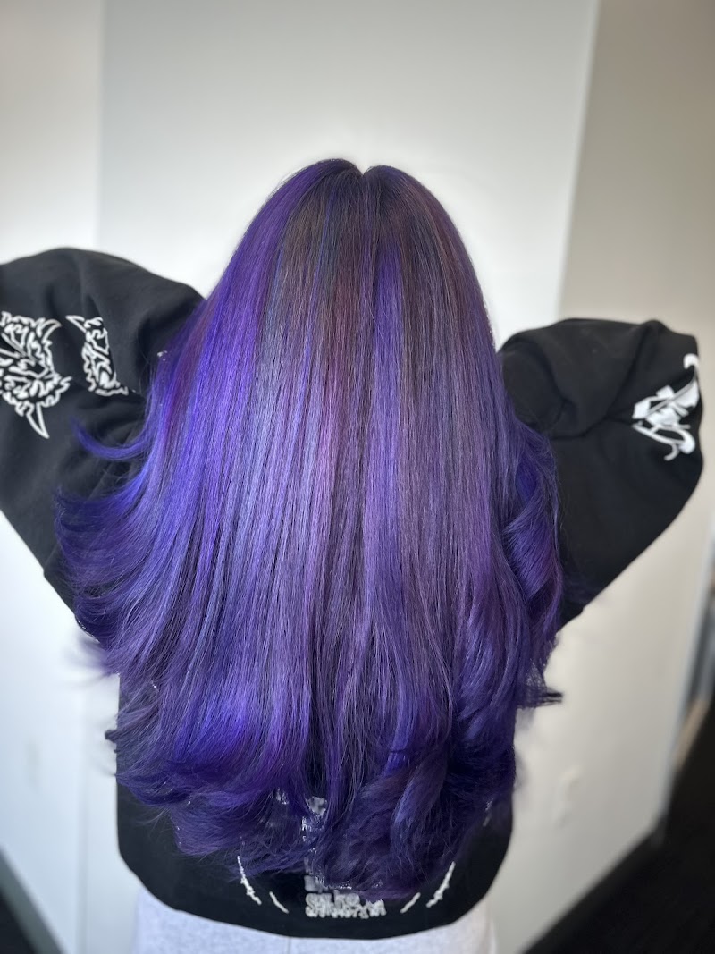 Donya Royalz Hair Salon (Alice) photo 4
