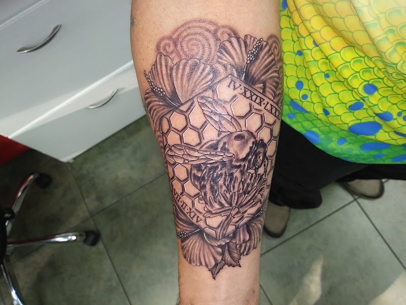 timequake tattoo and gallery photo 2