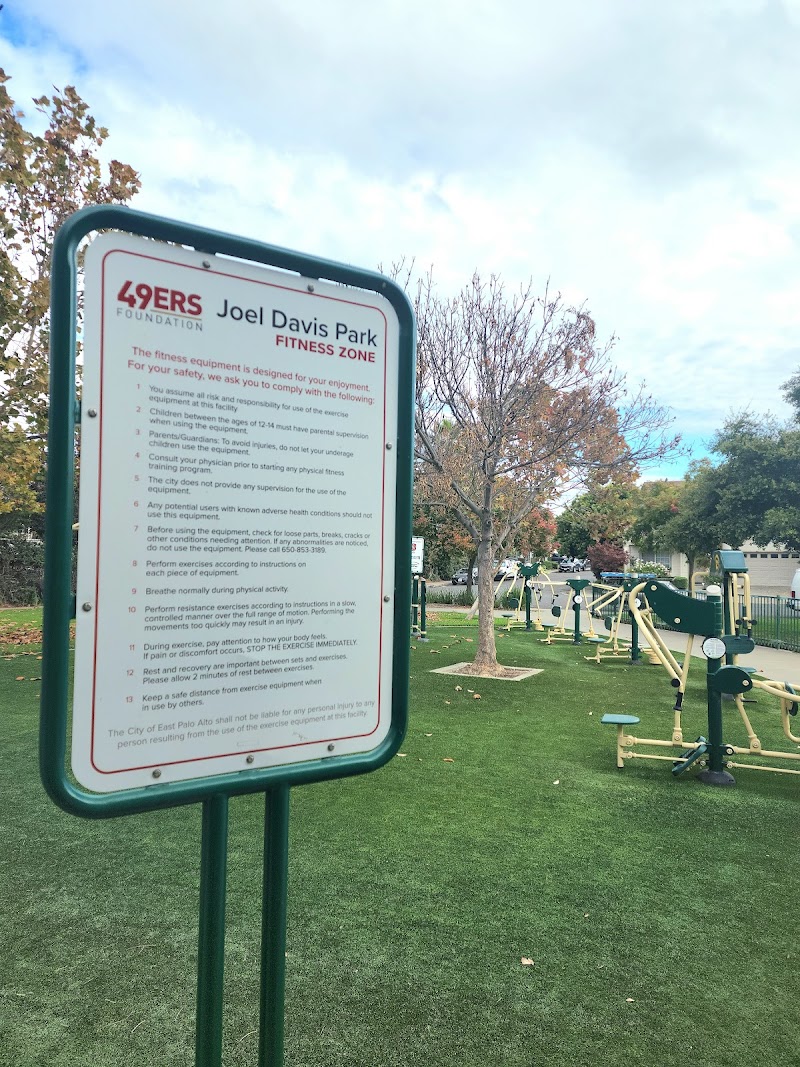 Joel Davis Park photo 3