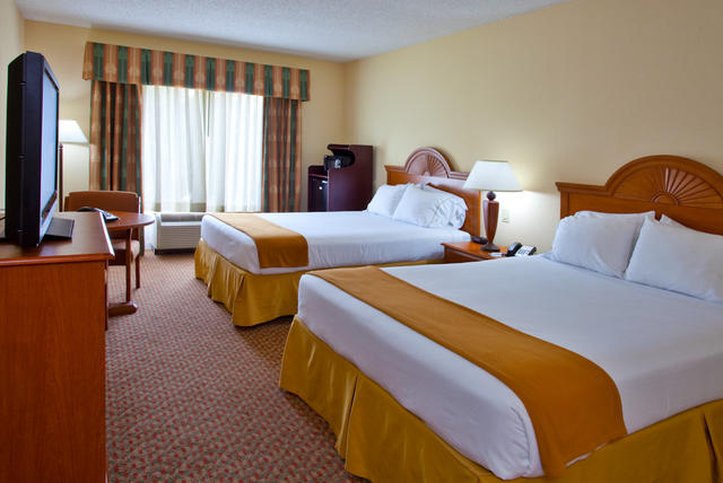 Holiday Inn Express & Suites Spring Hill by IHG photo 5