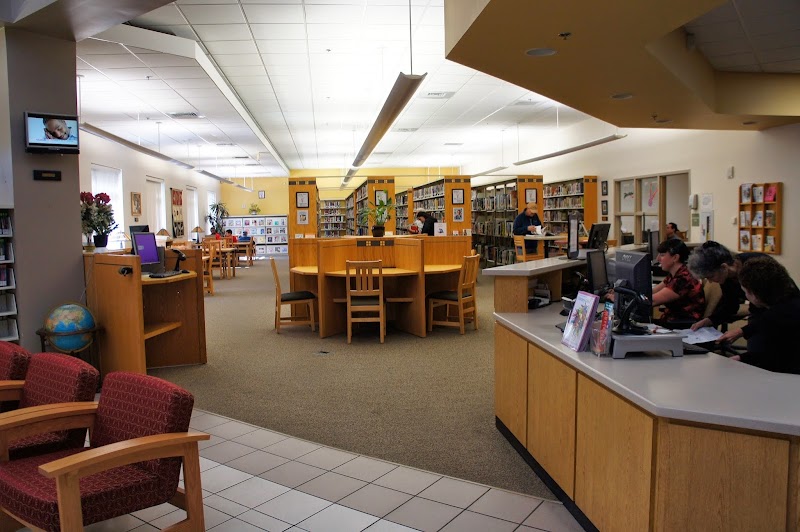Spring Hill Branch Library photo 2