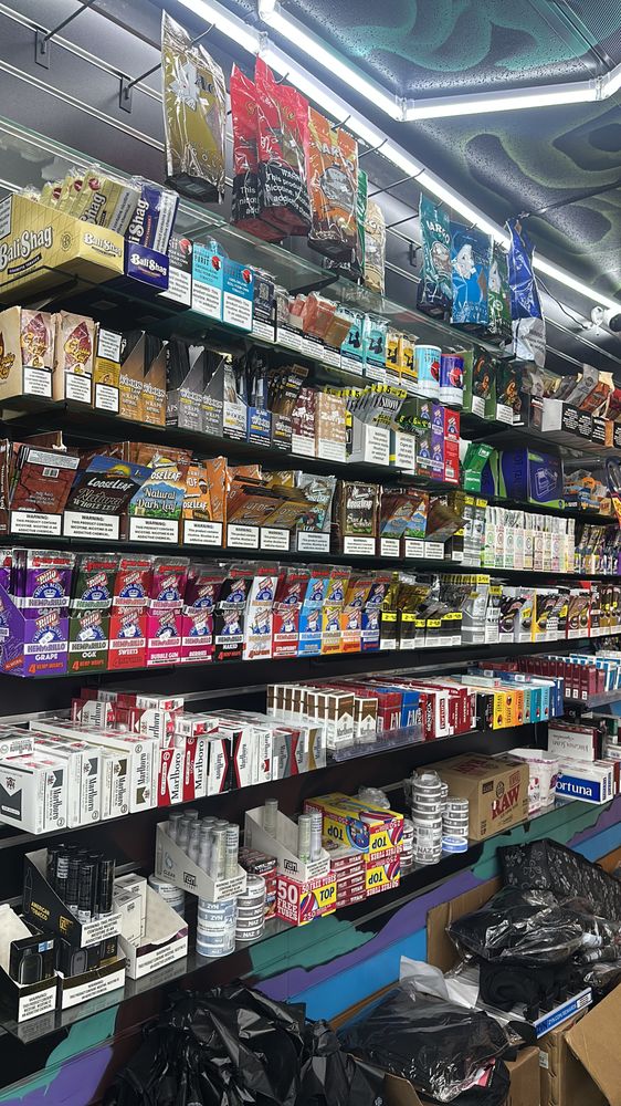 Paradise market and tobacco photo 5