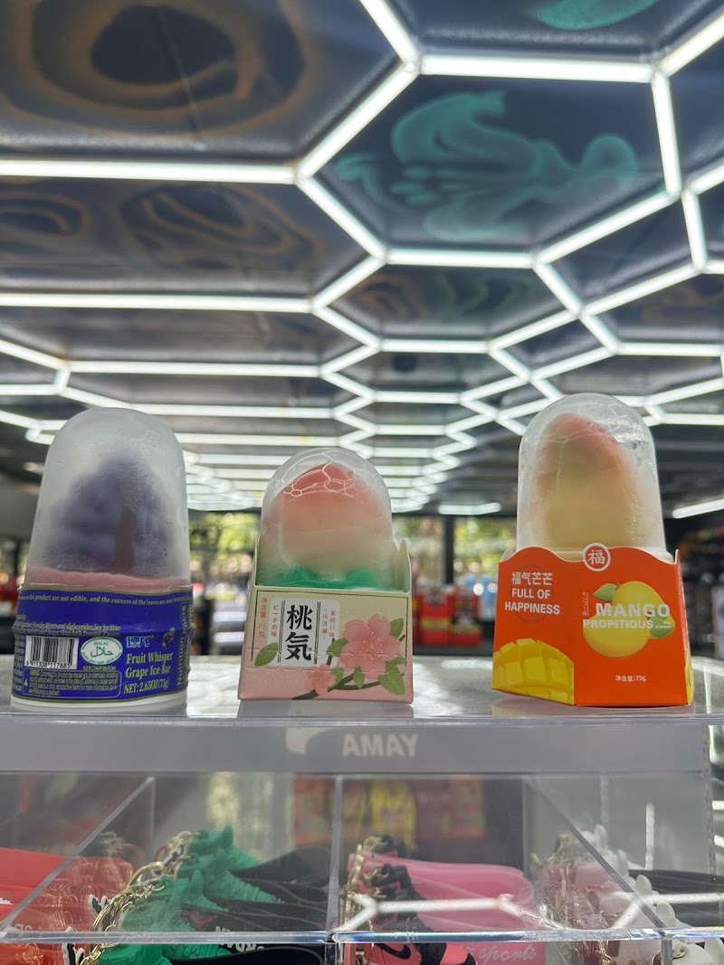 Photo of Paradise market and tobacco