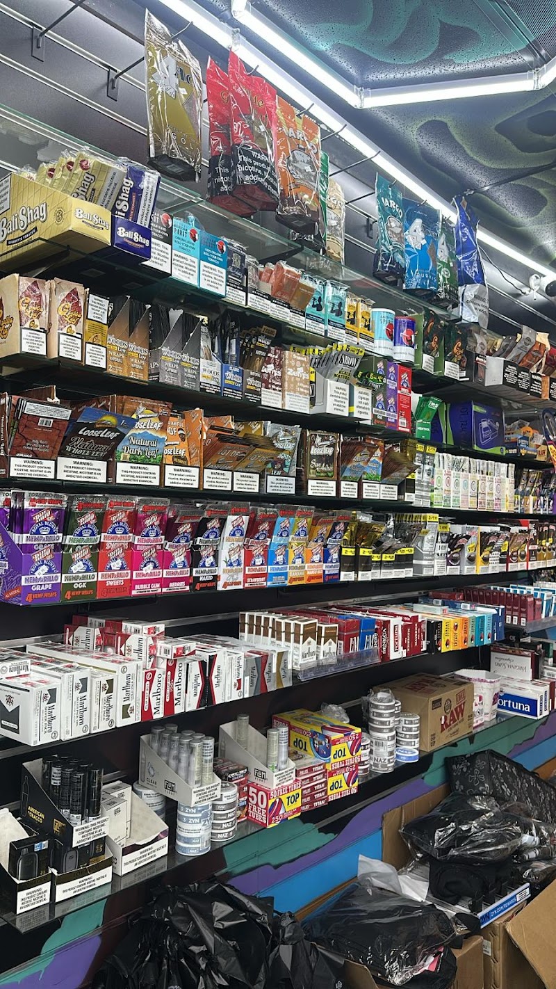 Paradise market and tobacco photo 2