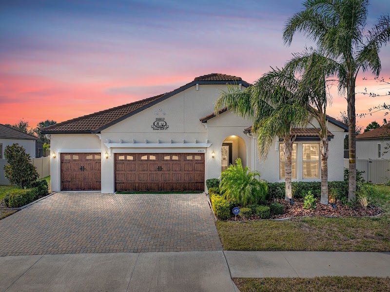 Lori Rivero Team - RE/MAX Realty Unlimited photo 5