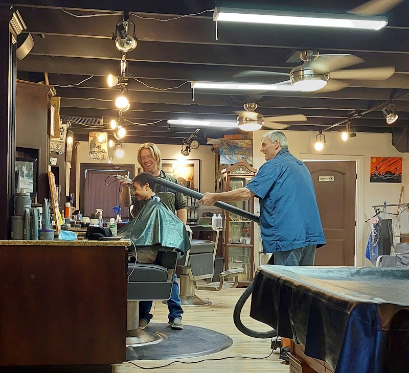 Jason@Curley Moe's Barber Shop Salon photo 3