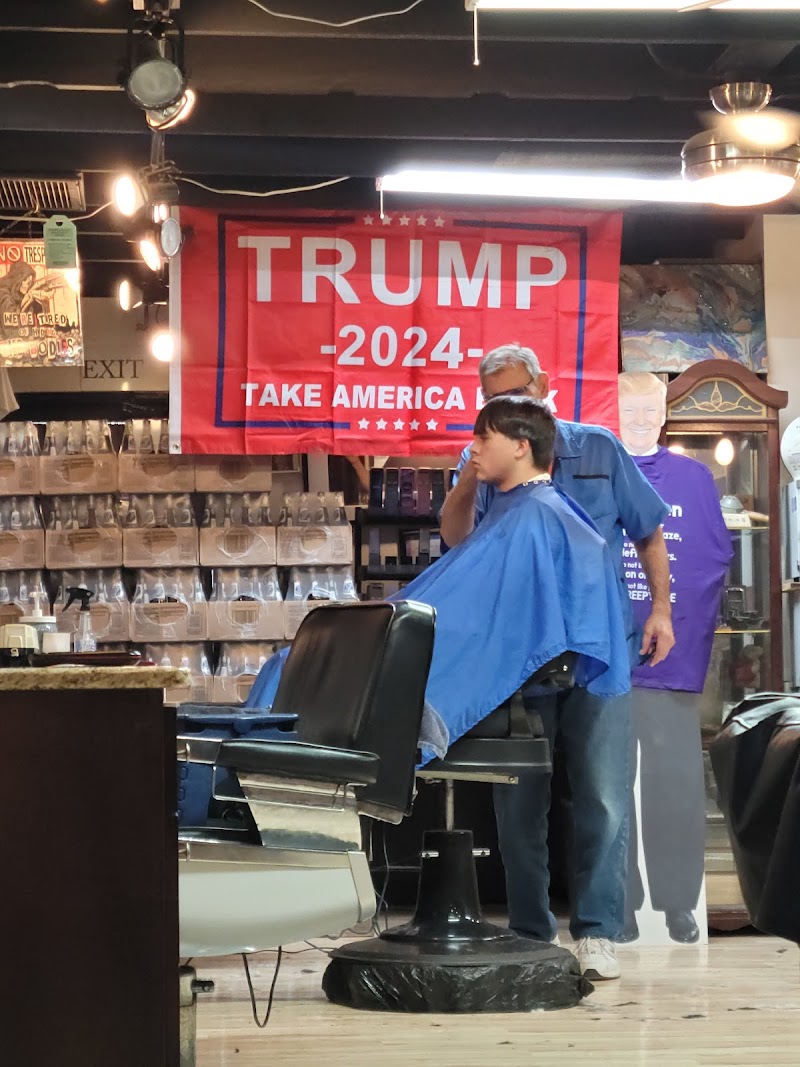 Jason@Curley Moe's Barber Shop Salon photo 5