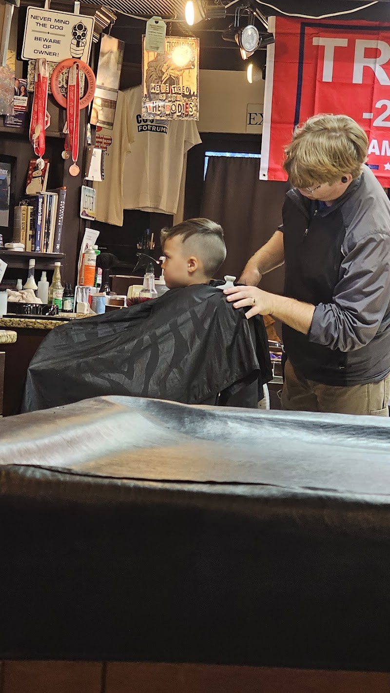 Jason@Curley Moe's Barber Shop Salon photo 2