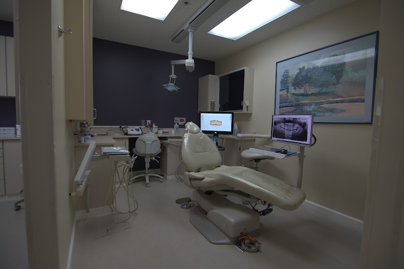 Fella Benyammi Family Dentistry photo 2