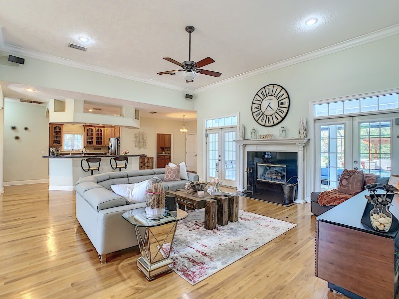 Kathy Yannes, RE/MAX REALTY UNLIMITED photo 2