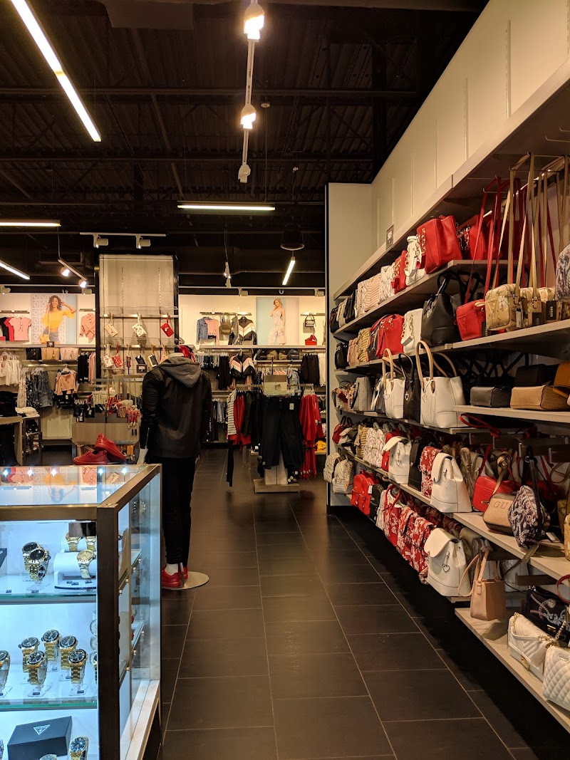 GUESS Factory photo 2