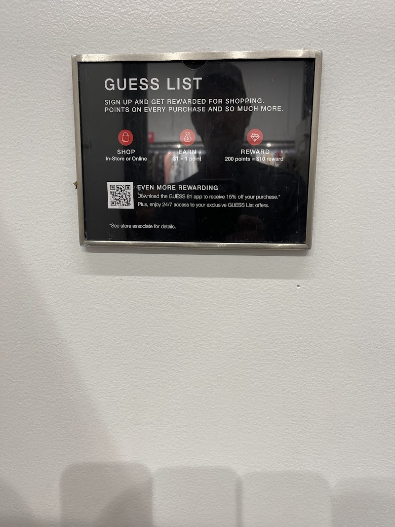 GUESS Factory photo 3