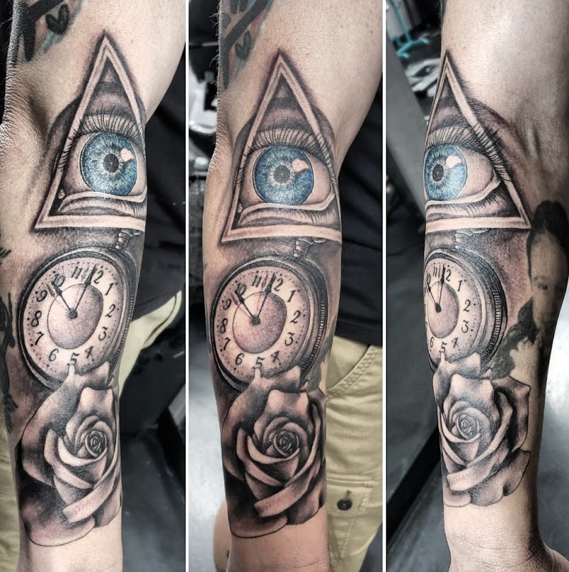 Old Towne Tattoo Parlour photo 3