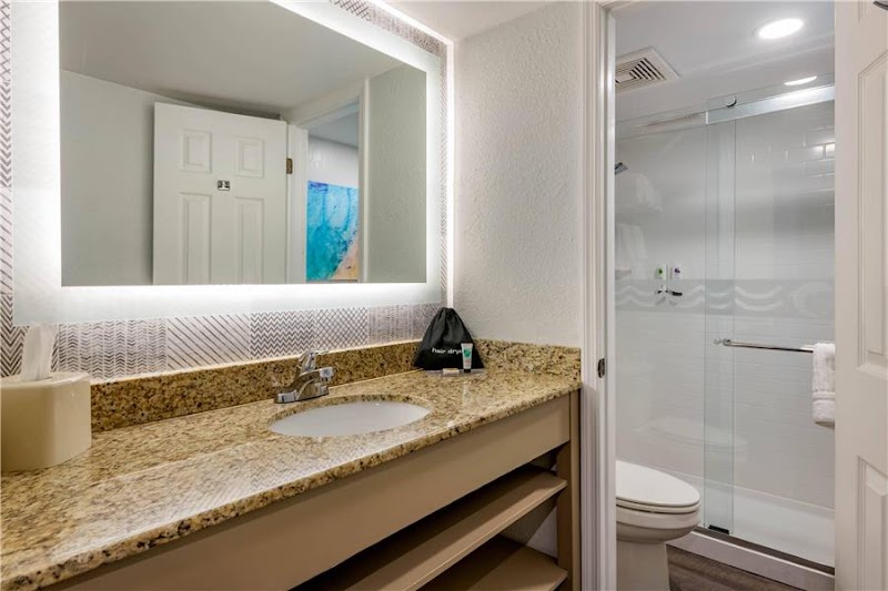 Dolphin Sands Clearwater Beach, an Ascend Collection Hotel photo 4