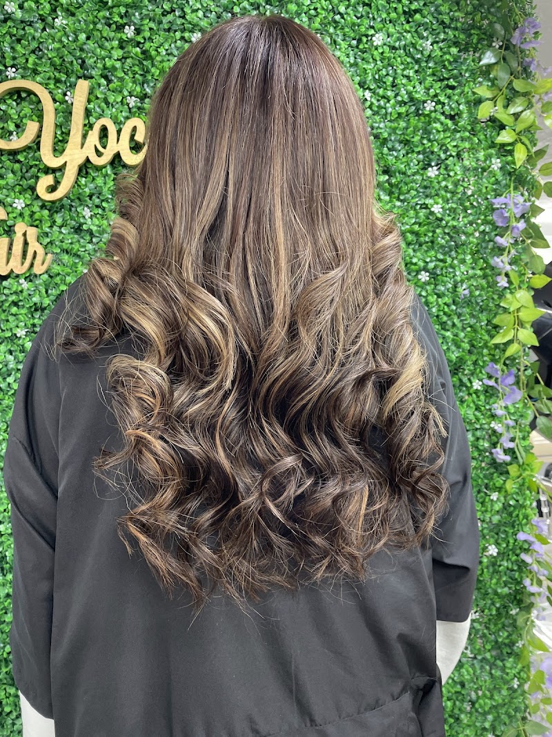 Yocarys Hair & Latin photo 3