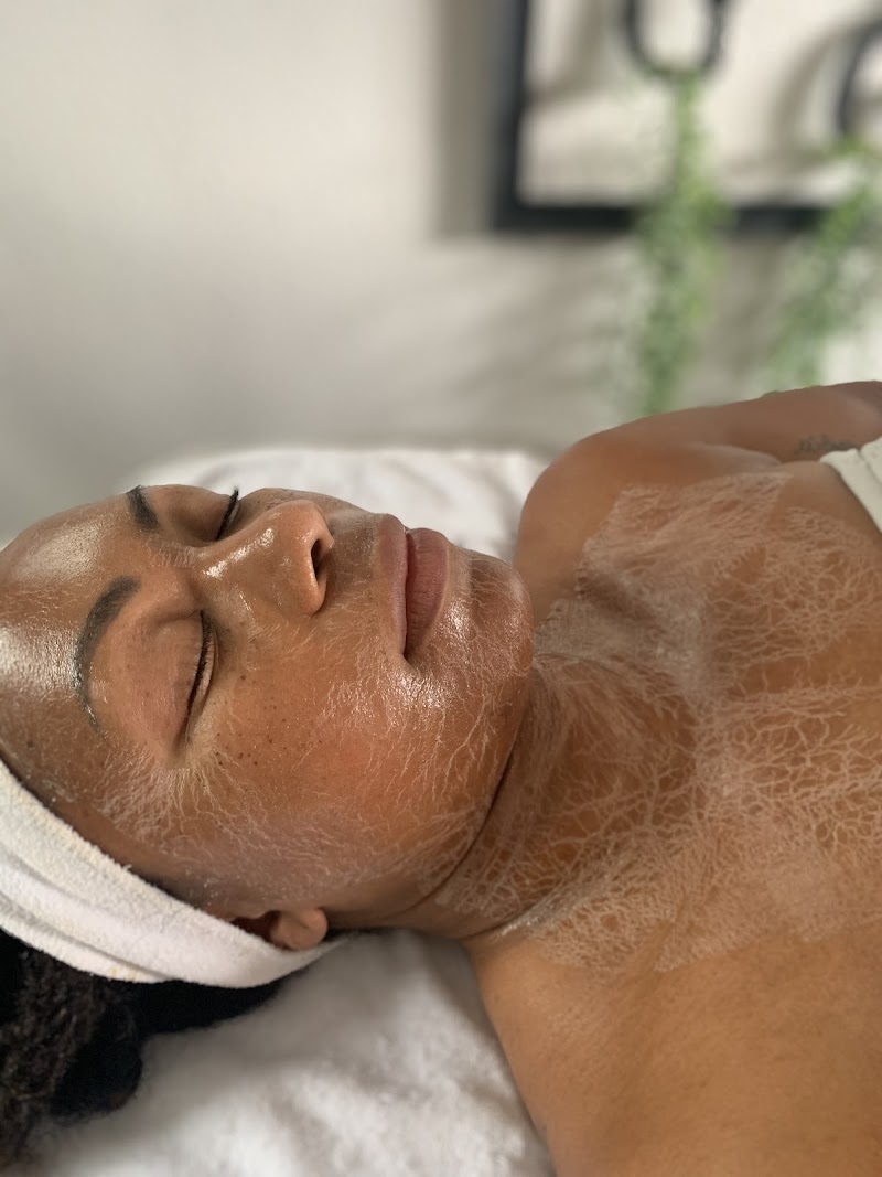 Good Glow Skin Therapy photo 2