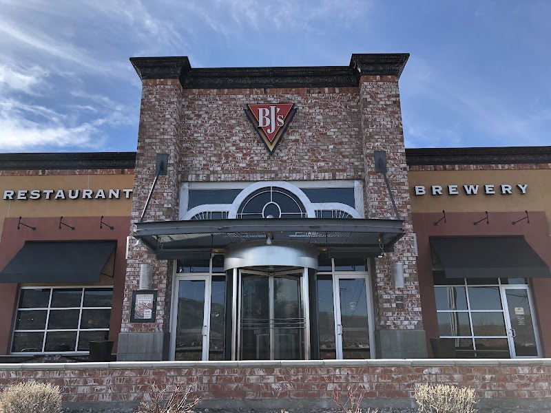 BJ's Restaurant & Brewhouse photo 4