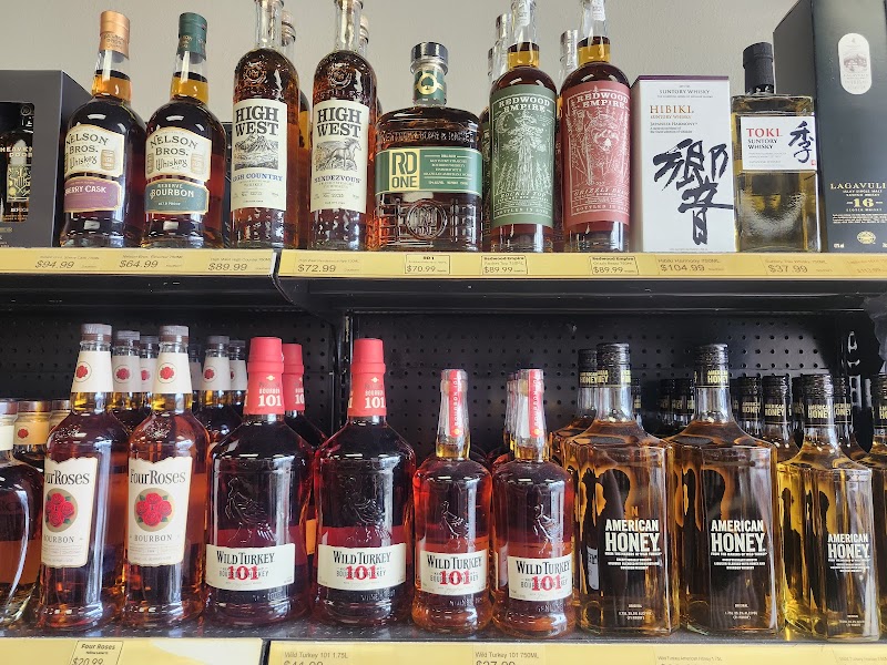 Beer Frog Liquor Store photo 4