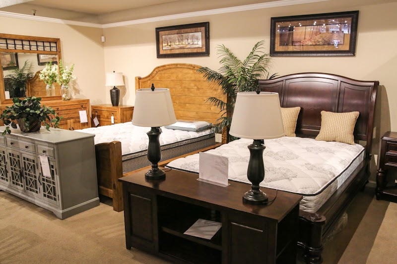 Lainey's Furniture For Living photo 2