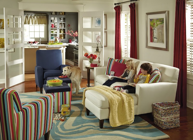 Lainey's Furniture For Living photo 5