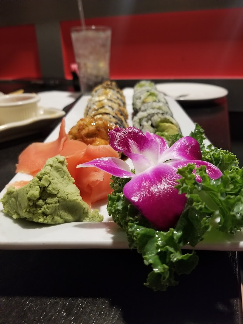 Basil Leaf Thai & Sushi Bar photo 3