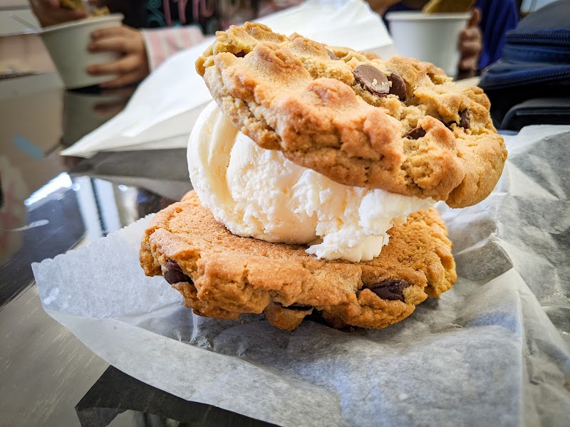 Tristan’s Cookies & Cream photo 4