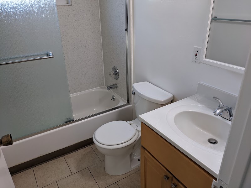 Mateo Apartment Homes photo 2