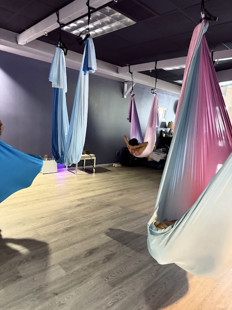 Santosha Wellness Yoga photo 5