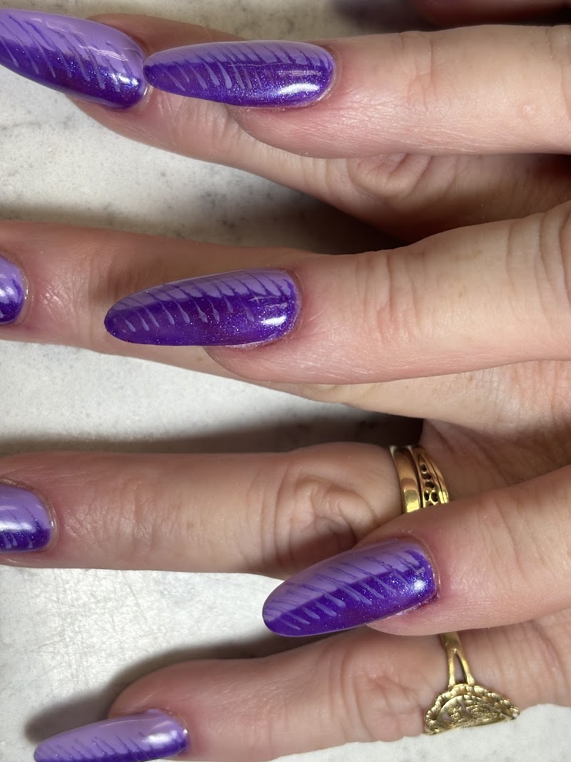 J Hair & Nails photo 4