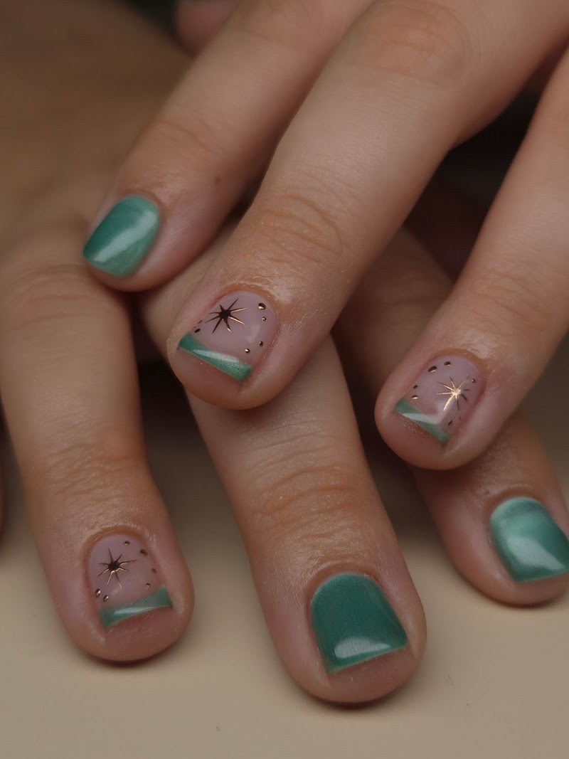 The Honey House - Nail and Lash Studio photo 2