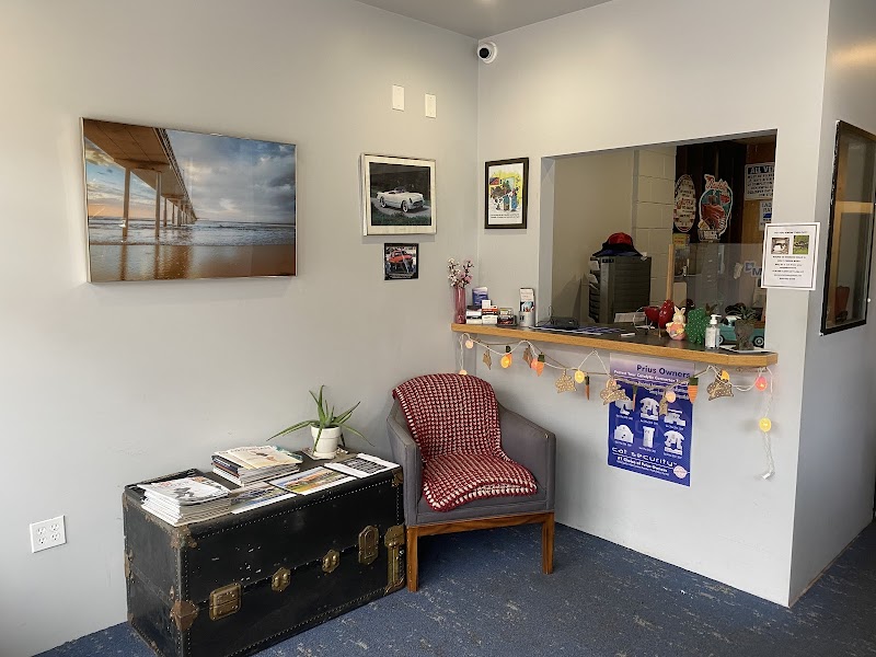 John's Automotive photo 3