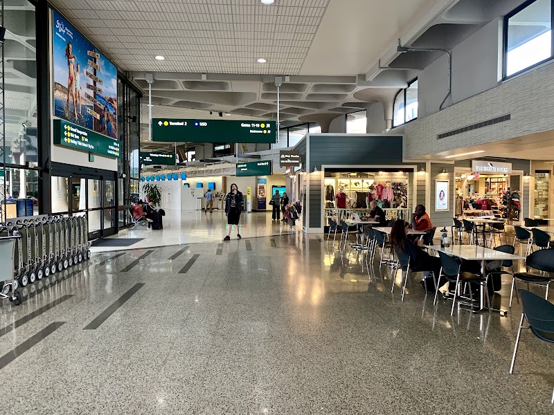 San Diego International Airport photo 2