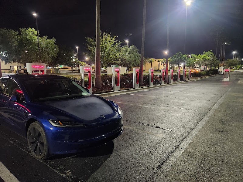 Tesla Supercharger photo 2