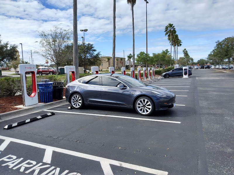 Tesla Supercharger photo 4