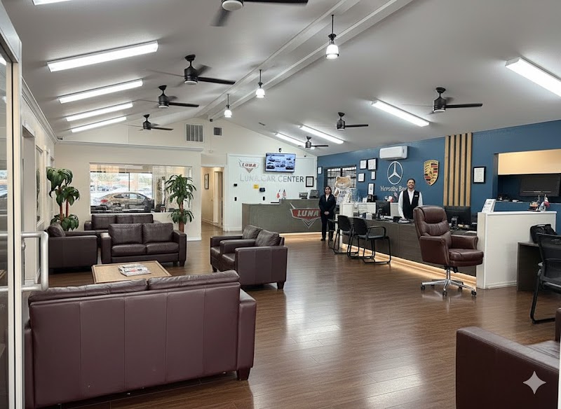 Luna Car Center - Used Cars San Antonio Texas photo 2