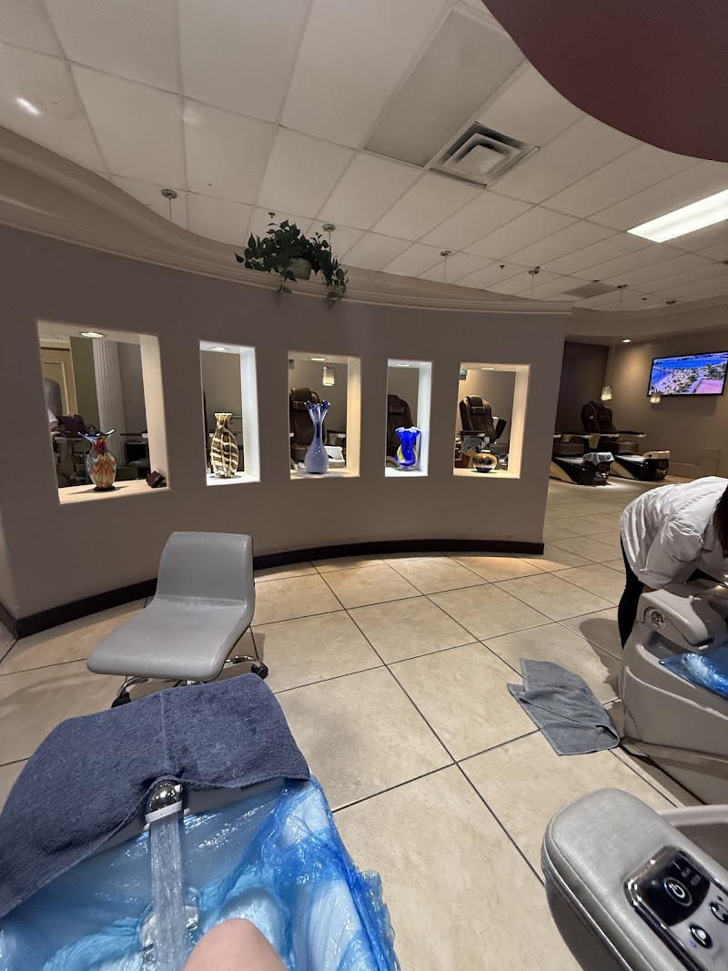 Happy Nails & Spa photo 4