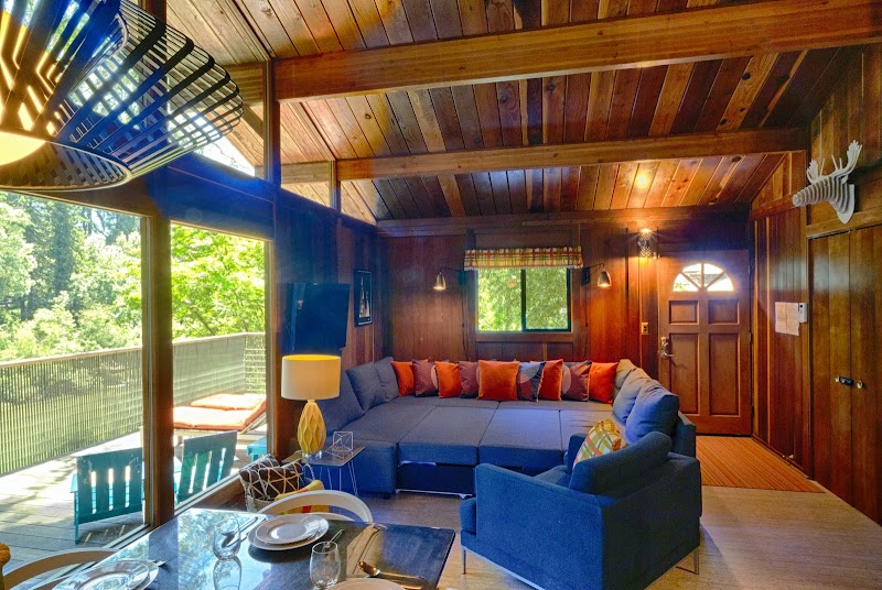 Lucky Bend Lookout Vacation Rental on the Russian River photo 3