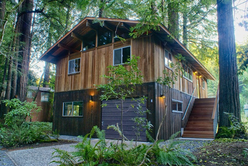 Photo of Lucky Bend Lookout Vacation Rental on the Russian River