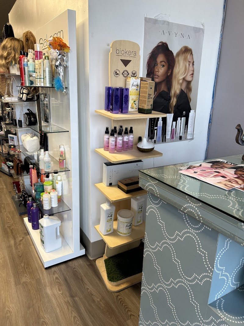 Ana’s Salon Barbershop y Boutique photo 2