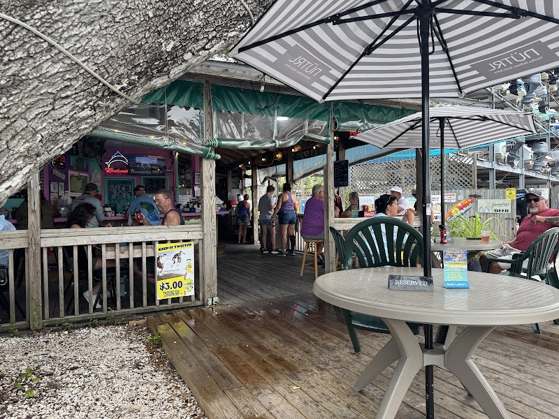 Miss Vicki's On The River photo 4
