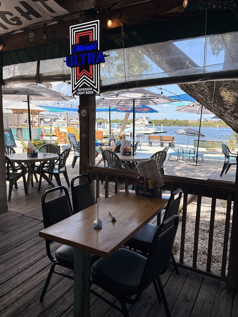 Miss Vicki's On The River photo 5