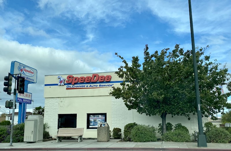 SpeeDee Oil Change & Auto Service photo 2