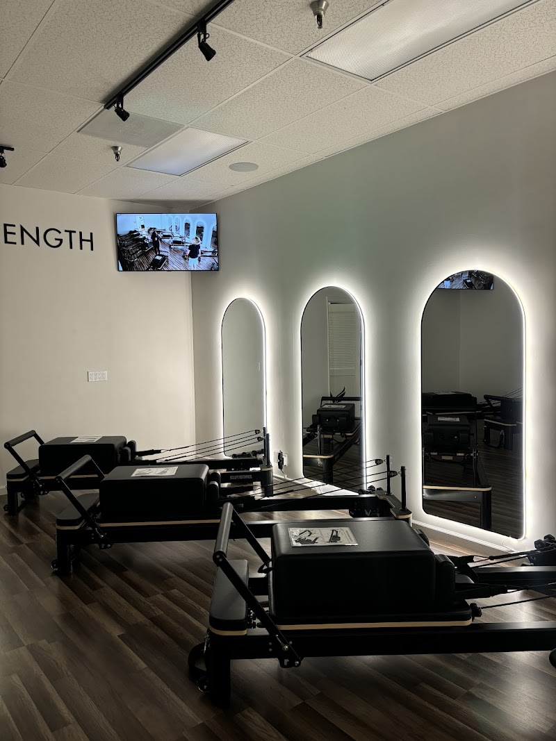 VENNU3 Pilates Reformer Studio photo 3