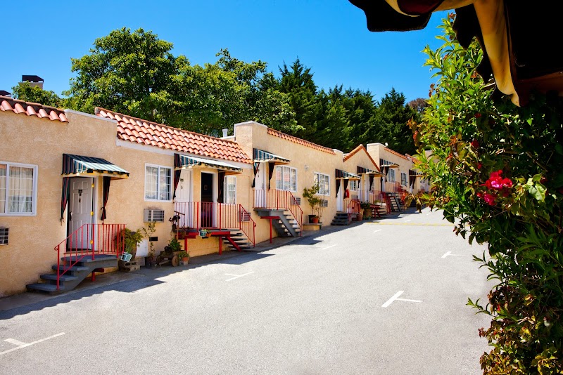 Photo of Alpine Inn & Suites